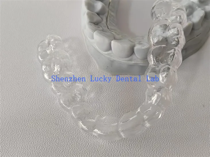 اپنی مرضی کے مطابق 3D پرنٹ ہارڈ نائٹ گارڈ ڈینٹل لیب